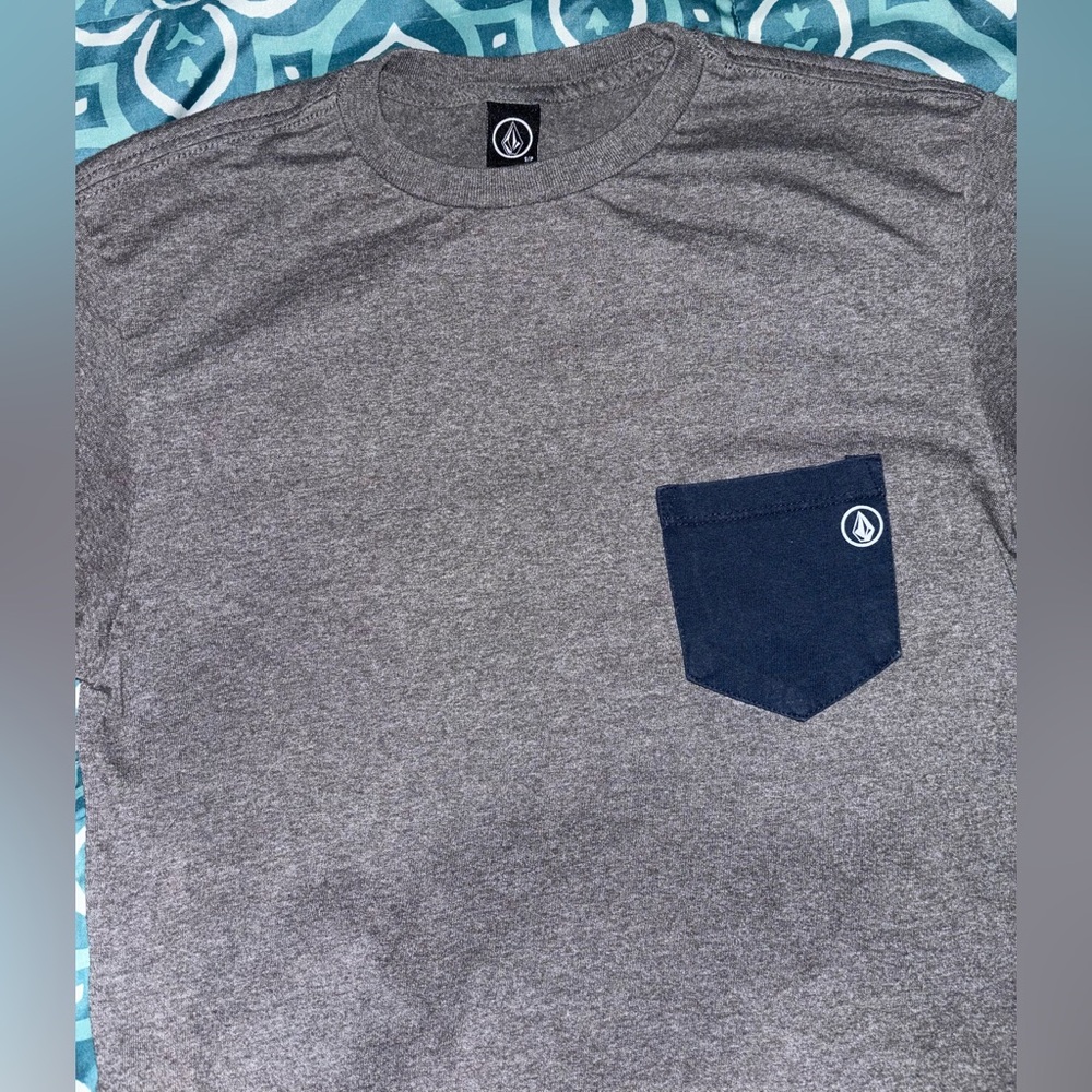 Men’s Volcom Tee - Picture 2 of 5